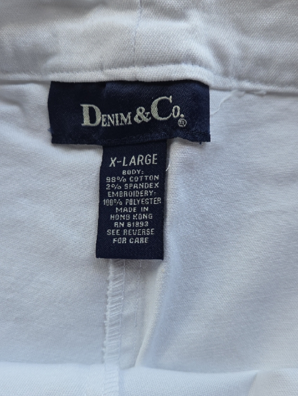 Denim&Co White Cropped Capris with Subtle Pink & Blue Embroidery XL - Picture 5 of 8